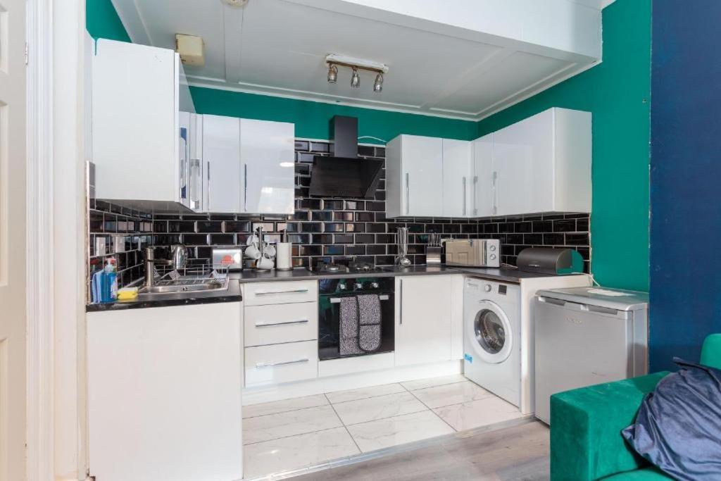 Beautiful Boutique Edinburgh Abode - Sleeps 4アパートメント エクステリア 写真